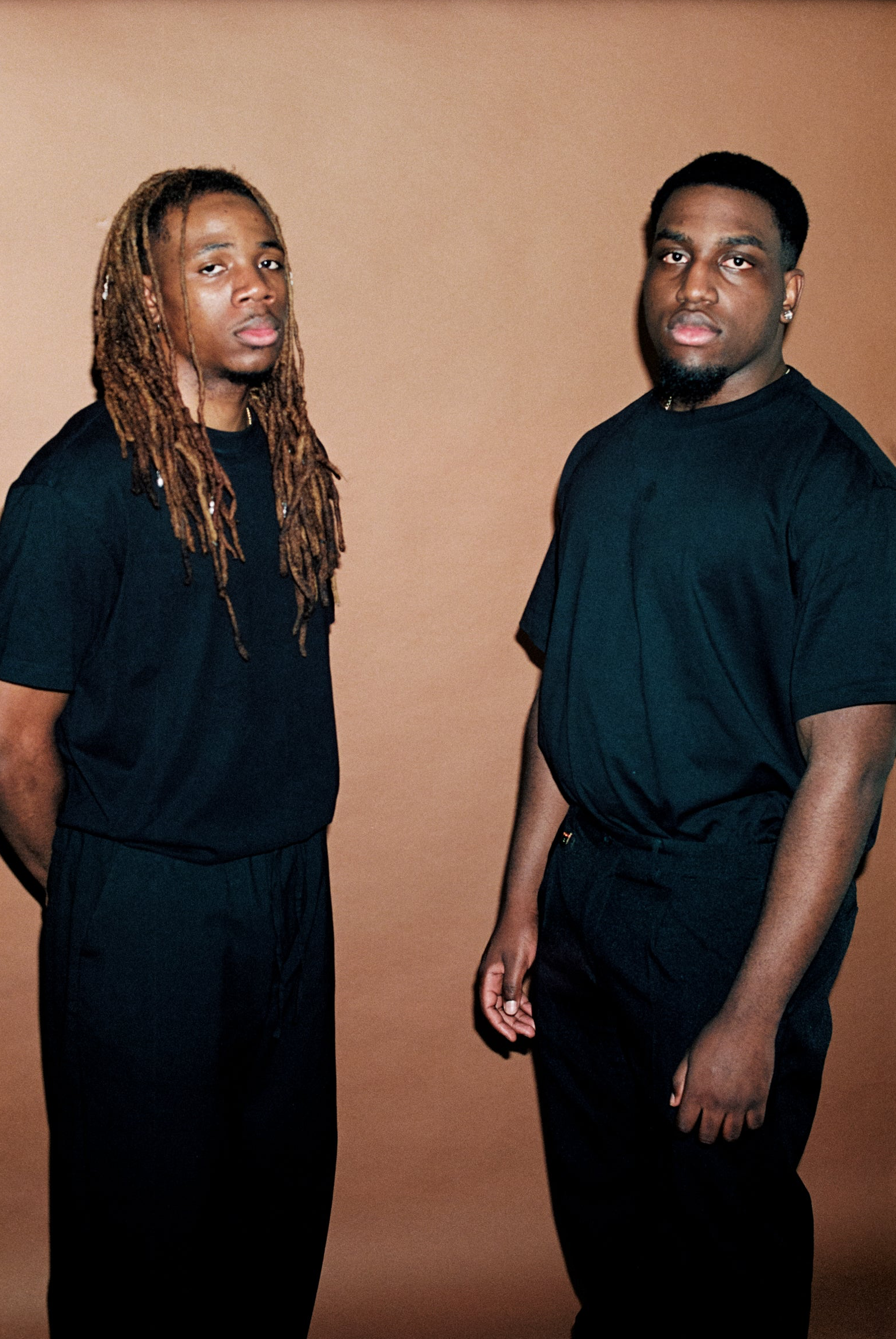 VICTORIA  oversized black Tee